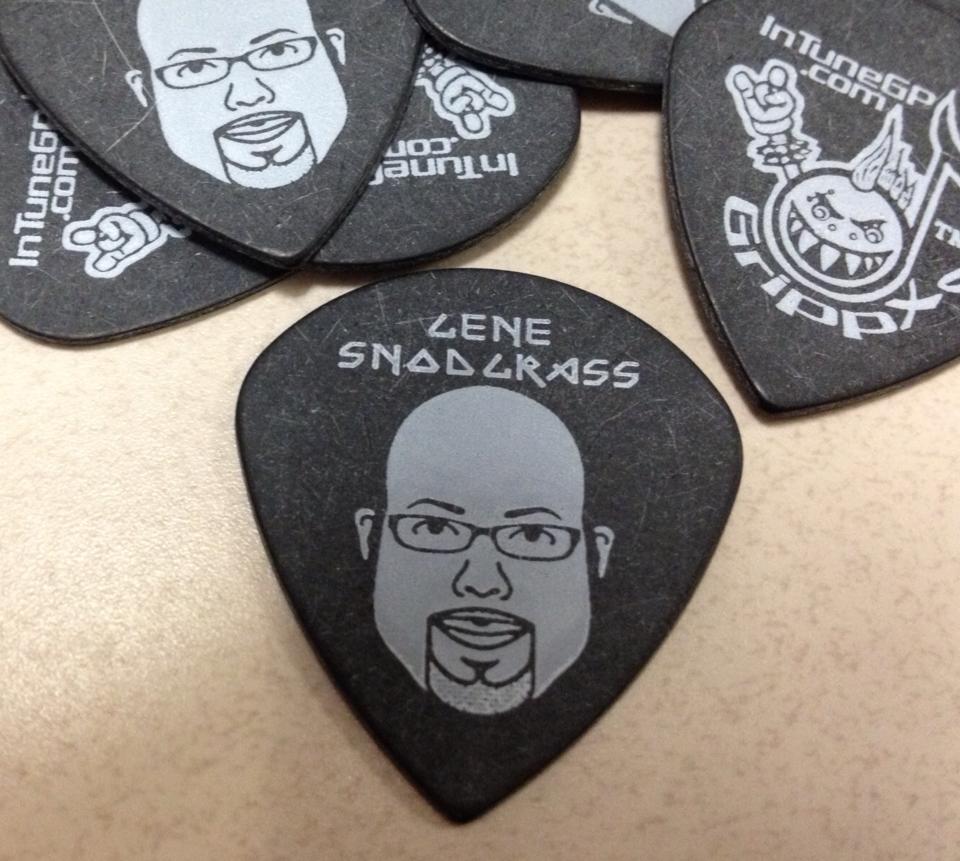 Fan photos of personalized guitar picks Fan photos of personalized guitar picks