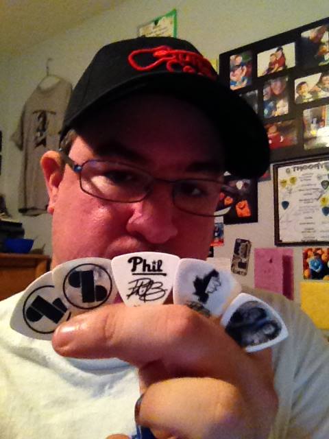 Fan photos of personalized guitar picks Fan photos of personalized guitar picks